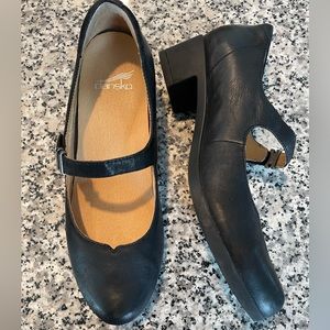 DANSKO Mary-Janes